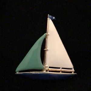 Lovely Vintage Sailboat Brooch Pin